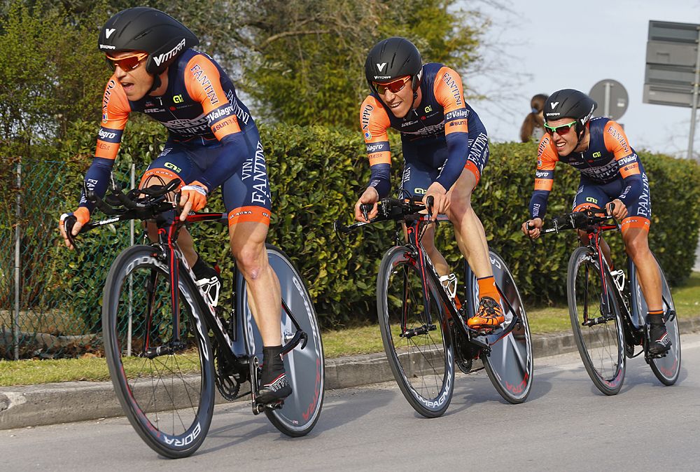 Damiano Cunego in the Vini Fantini team