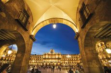 DES279.adv02_castilla_y_leon.sal_plaza_mayor.jpg