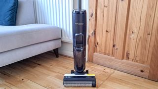 Tineco Floor One S5 Extreme Smart Cordless Wet-Dry Vacuum Cleaner in liiving room