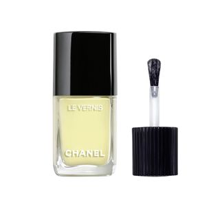 Chanel Le Vernis Longwear Nail Colour in shade Ovni