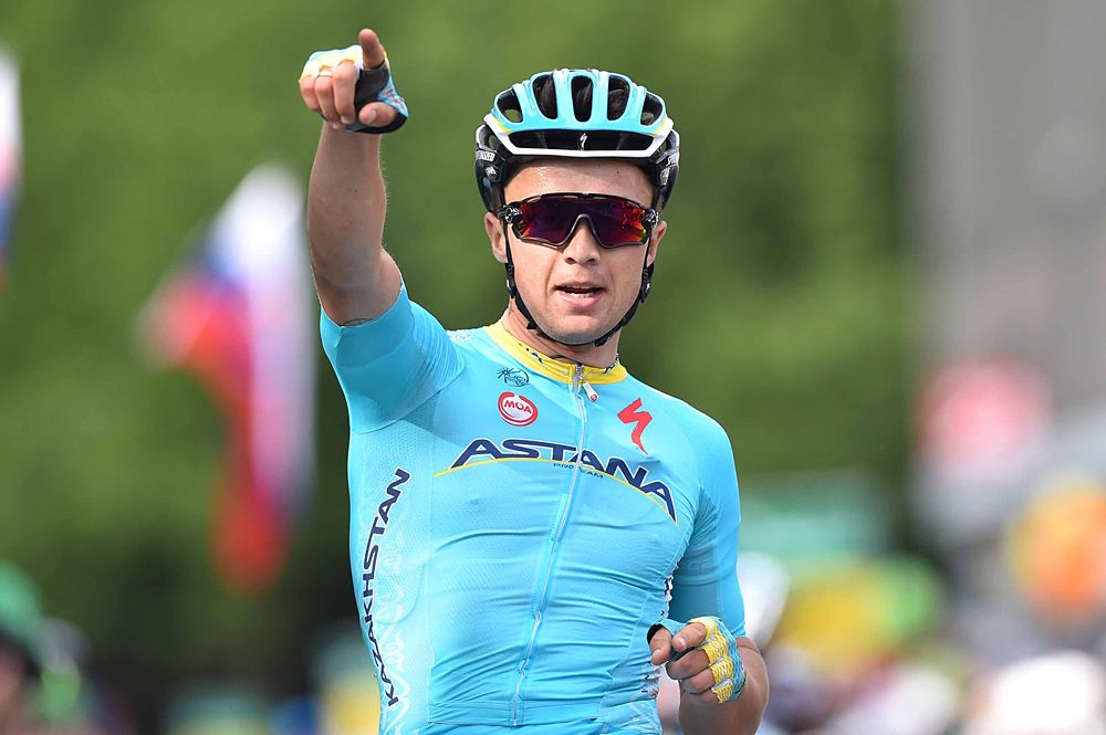 Alexey Lutsenko (Astana) wins stage 8 at the Tour de Suisse