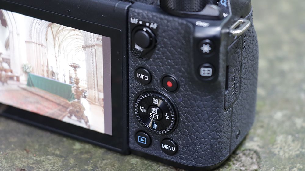 Canon EOS M6 Mark II