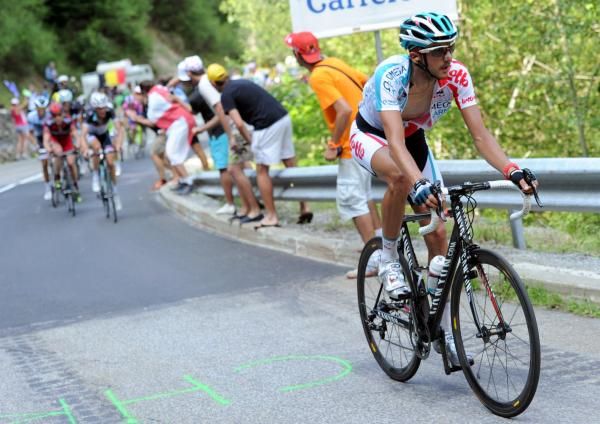 Jelle Vanendert (Omega Pharma-Lotto) makes his move
