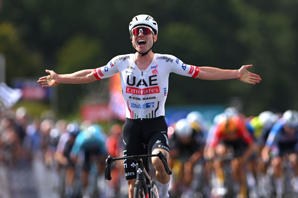 Marc Hirschi wins the 2024 Bretagne Classic - Ouest-France