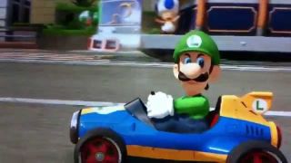 Luigi in Mario Kart 8