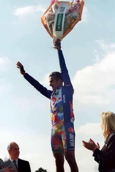 Franco Ballerini on the podium of the 1995 Paris-Roubaix.