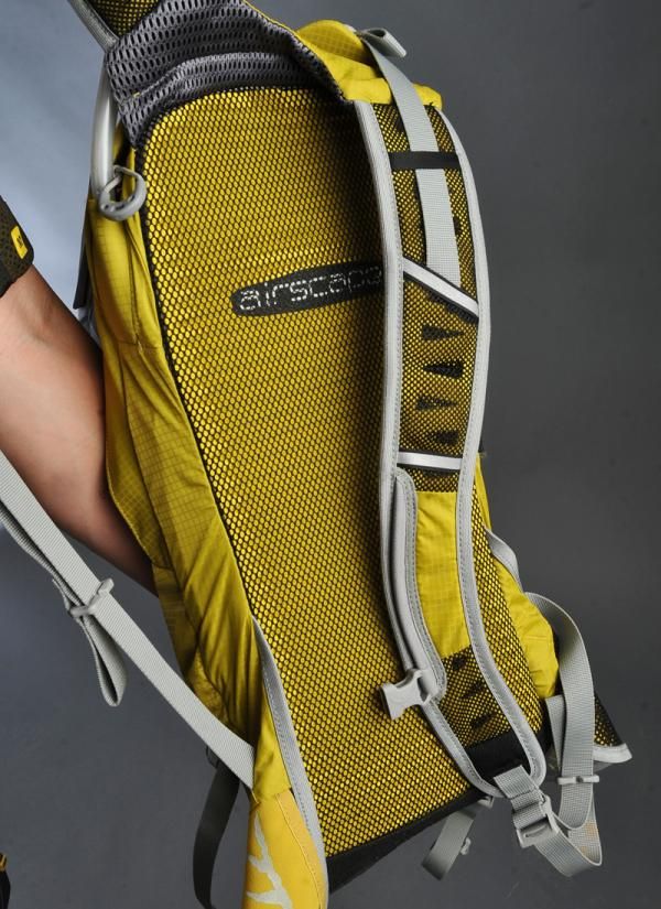 The Airscape ventilate back panel is very effective and also semi-rigid to prevent barreling, even when the pack is heavily loaded