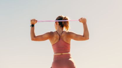 Resistance band workouts tone and sculpt - 5 best to try