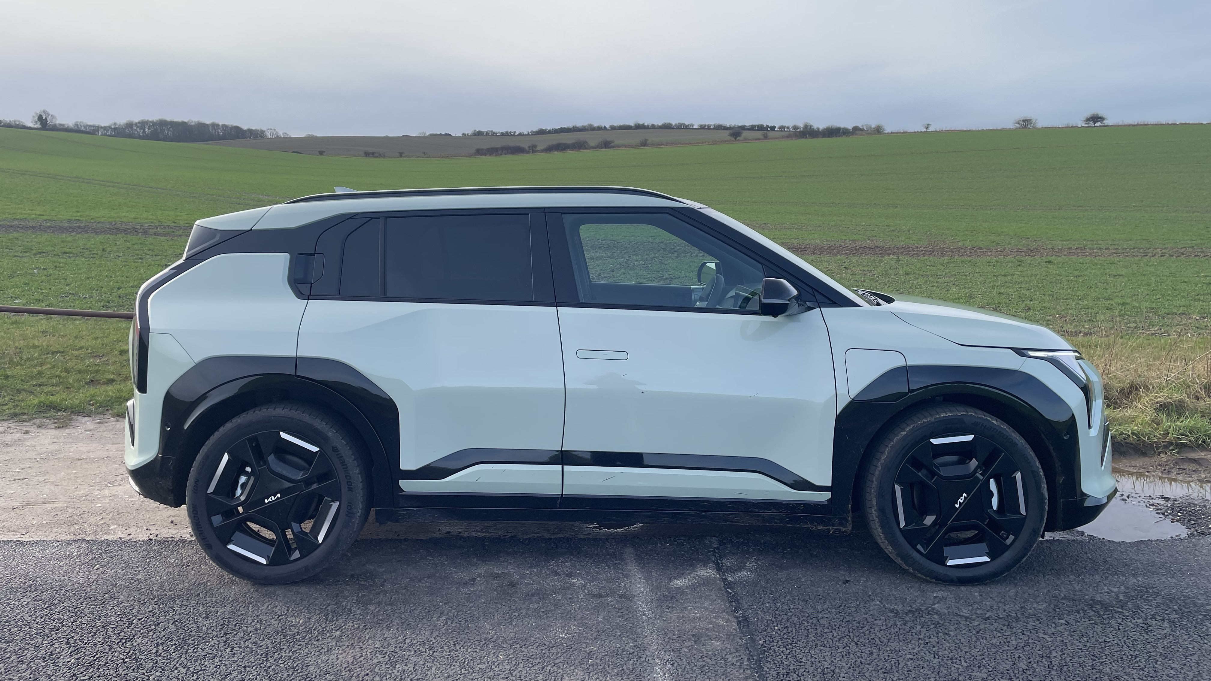 The new Kia EV3
