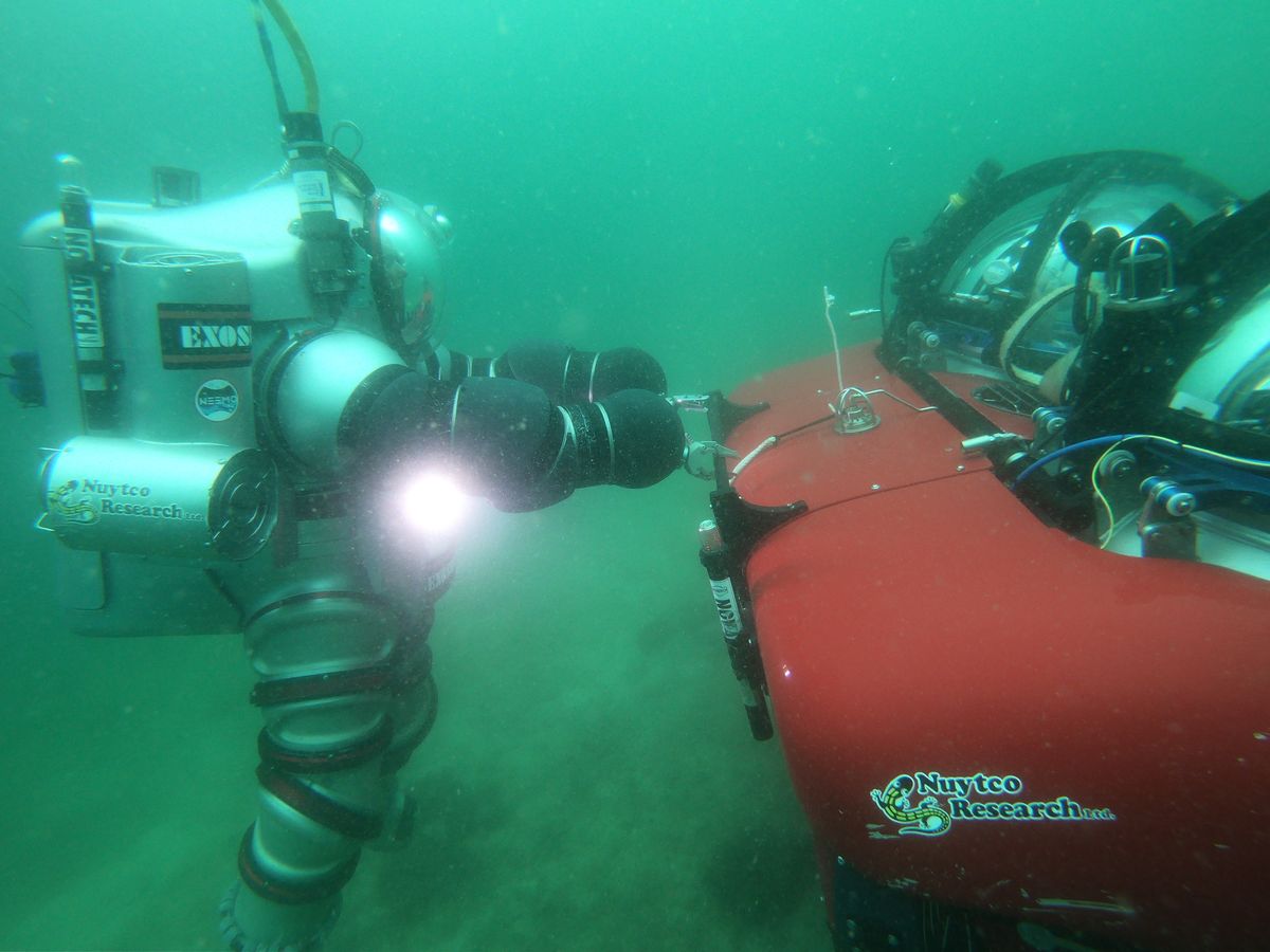 In NASA&#039;s NEEMO NXT mission, astronauts trained underwater off the coast of California with the commercial ExoSuit and a mini submarine from Aug. 21 to 28, 2019. 