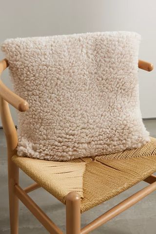 A fleece pillow