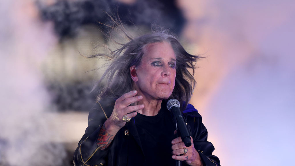 ozzy osbourne on stage