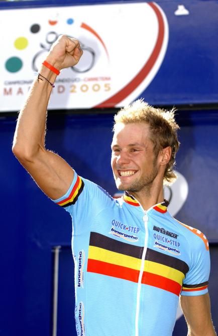 Tom Boonen (Belgium) on the podium after his 2005 Worlds win in Madrid