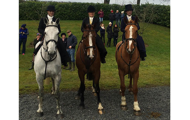 Jenny Byrne, Jennifer Kennedy and Sarah Conway (l-r), line-up at the side-saddle meet organised by the Tipperary Foxhounds