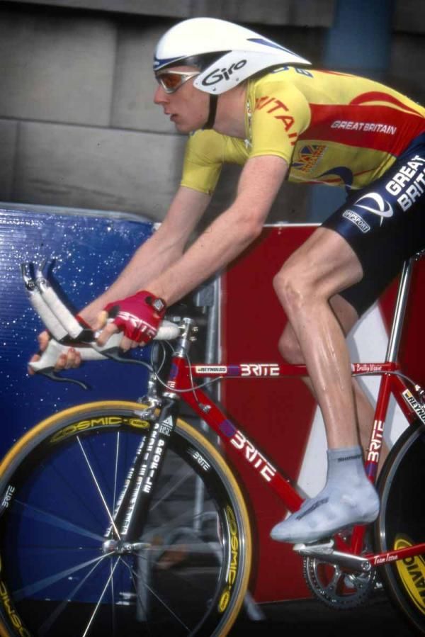 A skinny Bradley Wiggins (Great Britain) riding towards 16th in the junior time trial