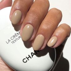 @iramshelton taupe manicure