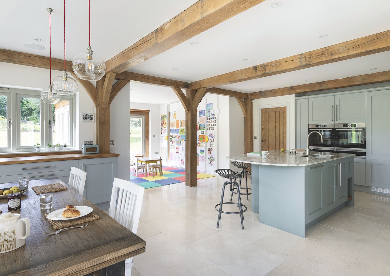 l shaped kitchen and dining area