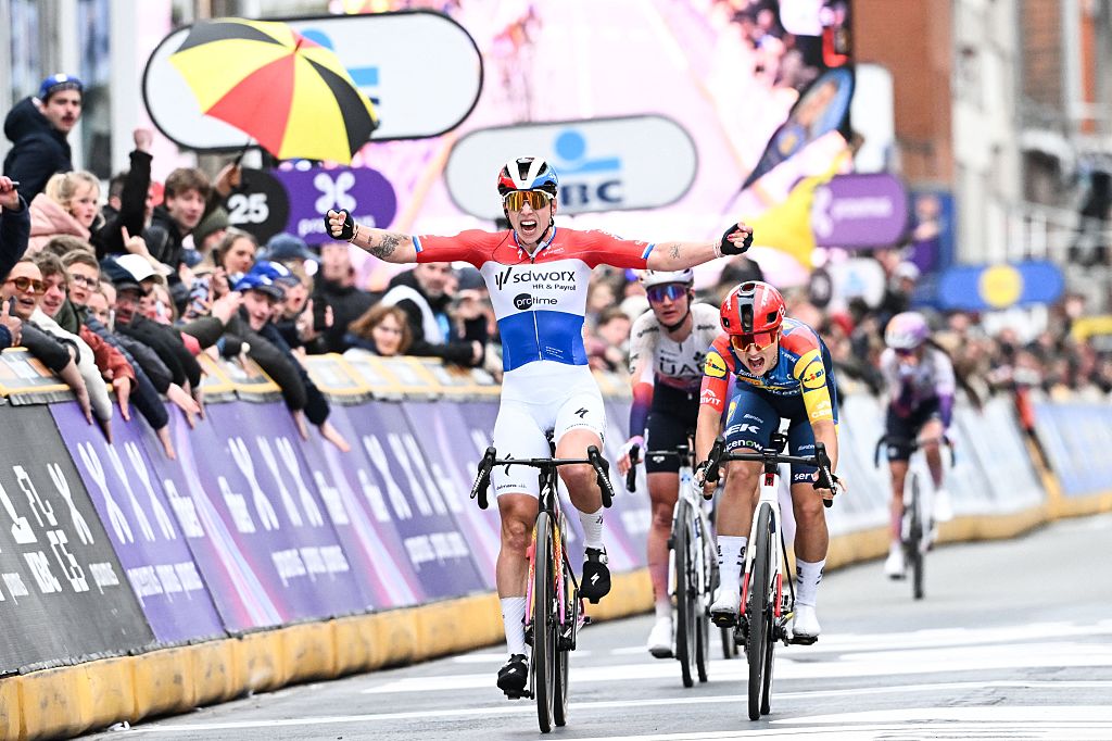 Lorena Wiebes wins In Flanders Fields Women 2026 from a five-rider breakaway in Wevelgem