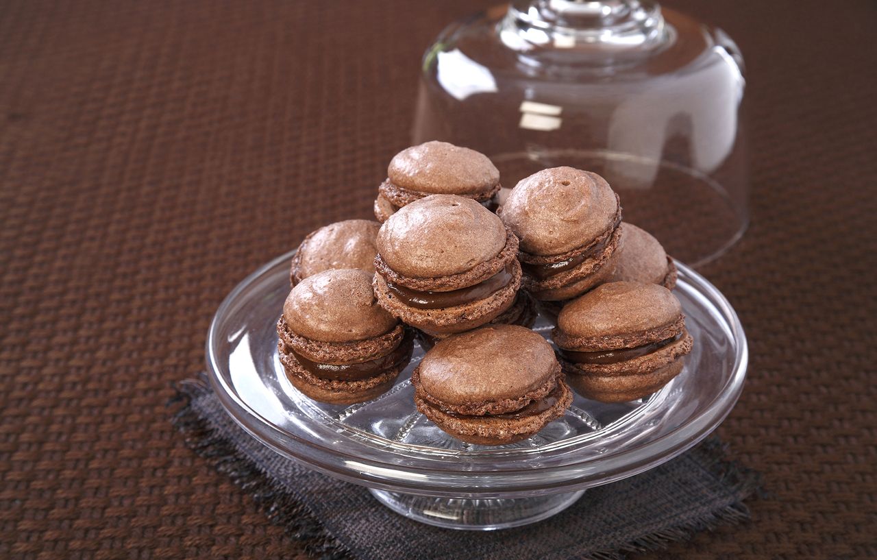 chocolate macaroons