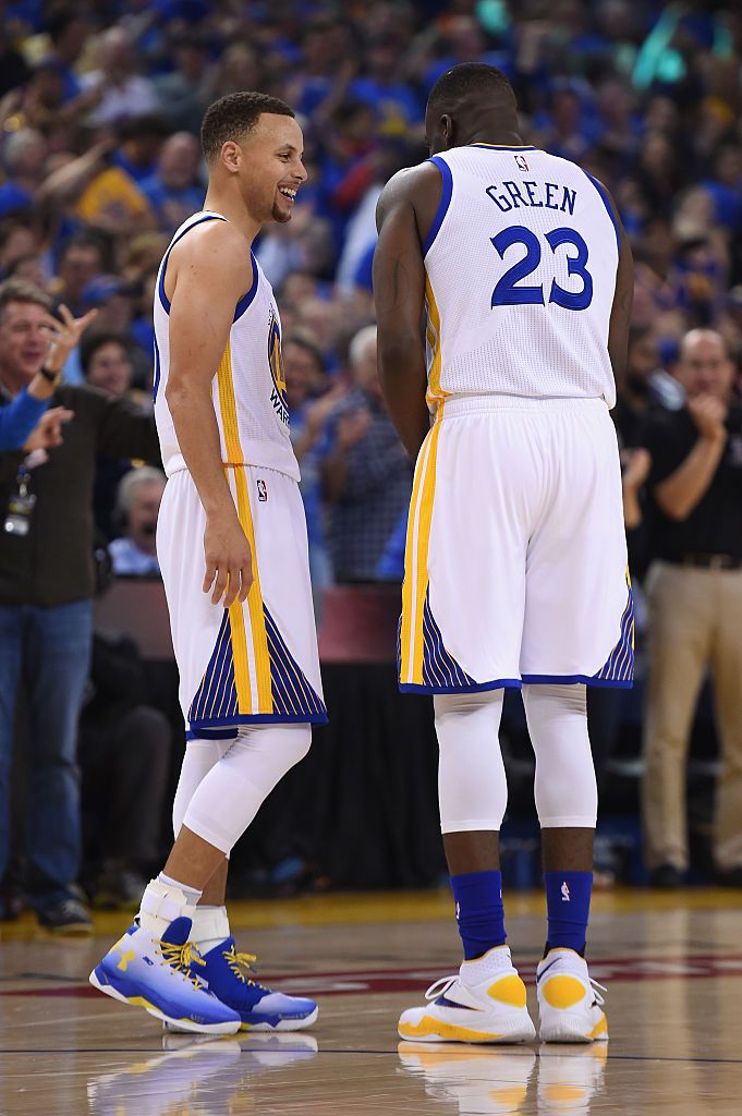 Golden State Warriors win 73 games, breaking record