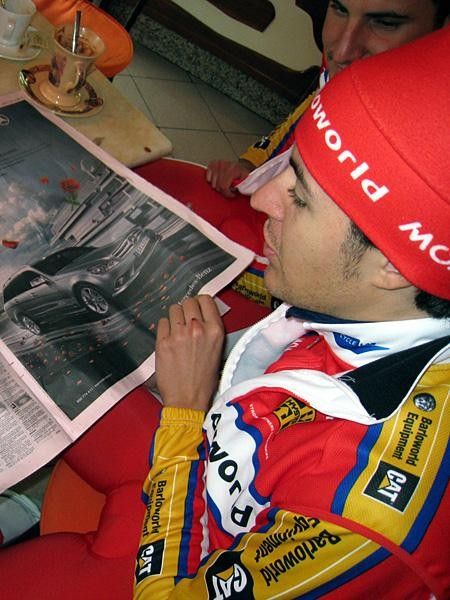 Diego Caccia caught up on the sporting news when he wasn't busy explaining various training routes.