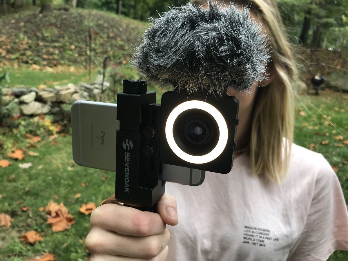 SmartCine Smartphone Video Rig Review: Nearly pro accessories for movie ...