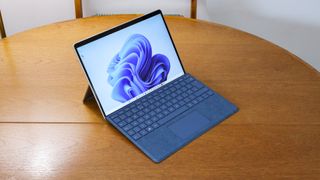 microsoft surface pro 9 laptop tablet computer