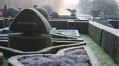 Farmers' Almanac winter forecast 2025