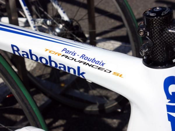 Rabobank's special Paris-Roubaix Giant TCR Advanced SLs are hard to spot relative to the standard version so mechanics mark them with decals.