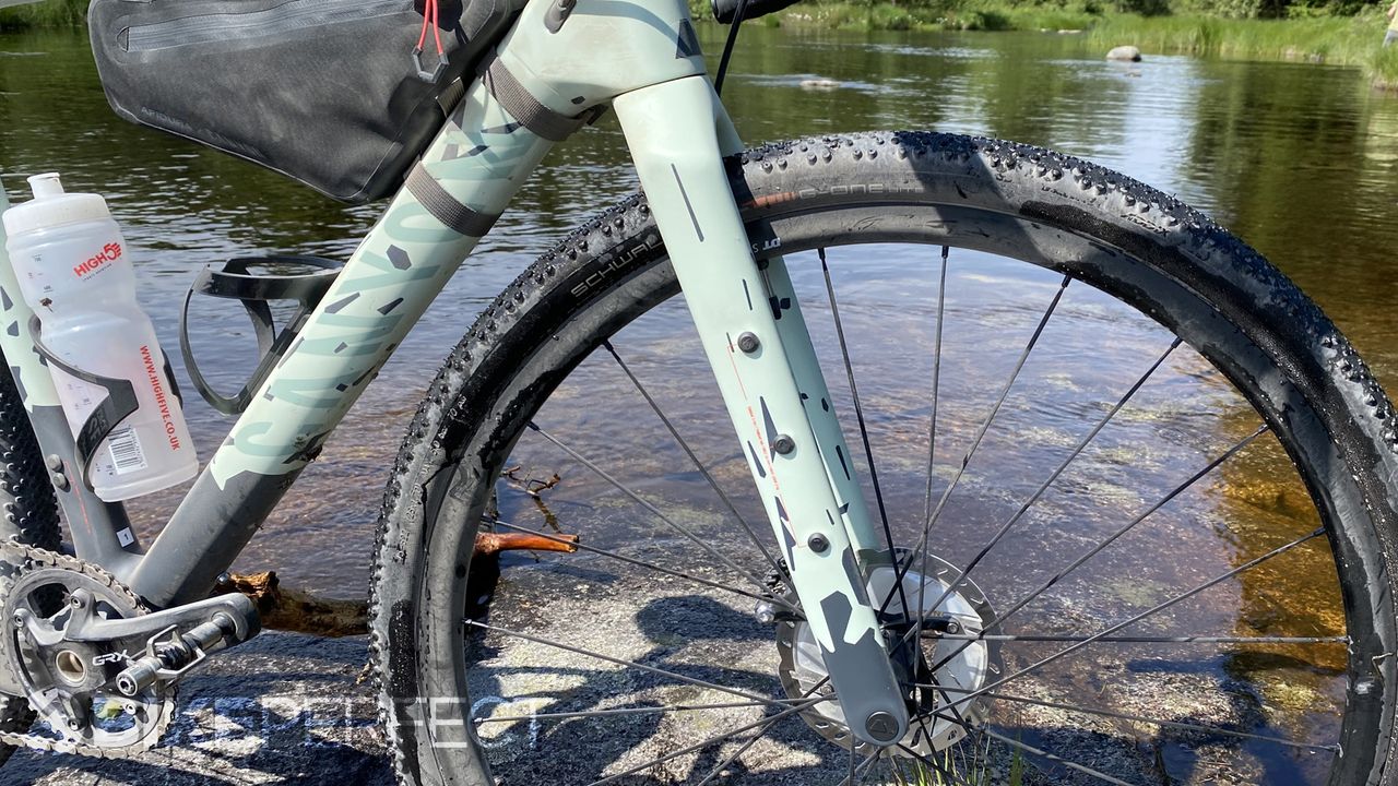 Canyon Grizl CF SL 8 gravel bike