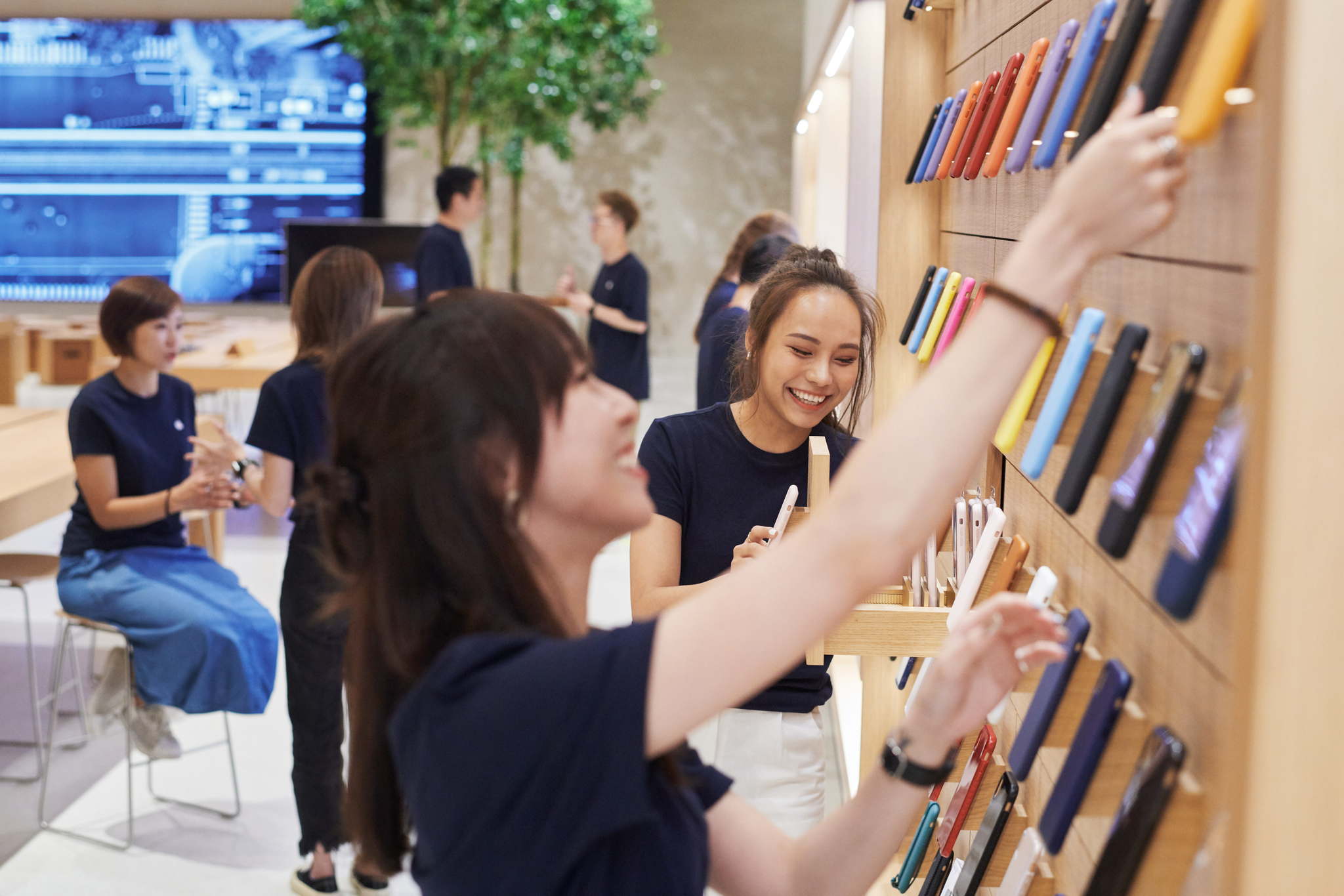 New Apple Store Taipei Team Setting Up