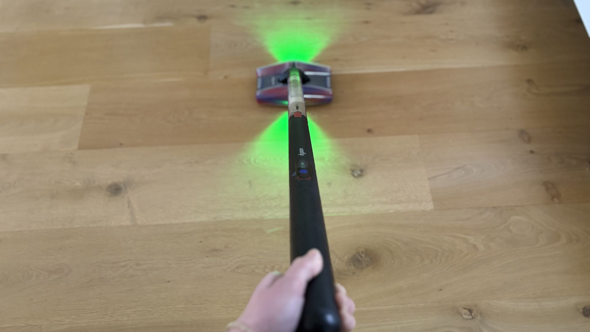 Testing the Dyson PencilVac Fluffycones Vacuum