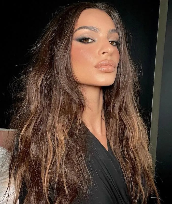 Emily Ratajkowski wearing siren eyeliner.