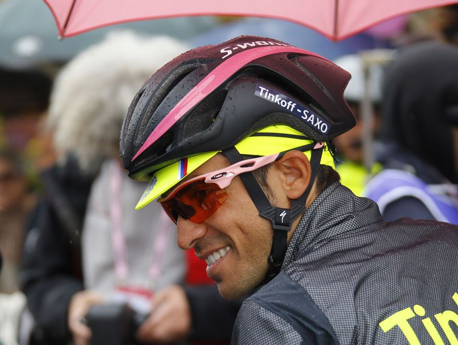 All smiles from Alberto Contador on the start line