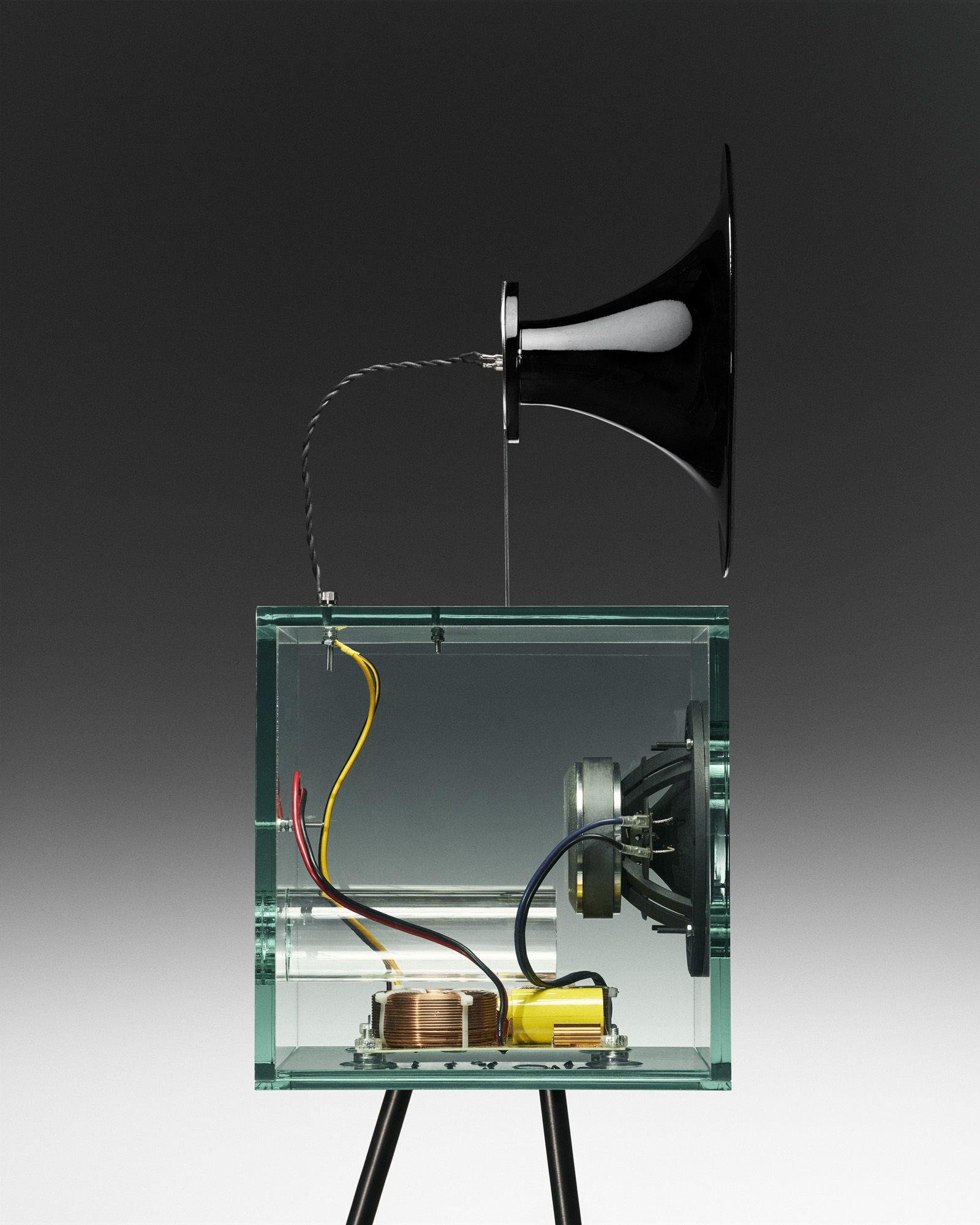 R2 speaker by Silence Please
