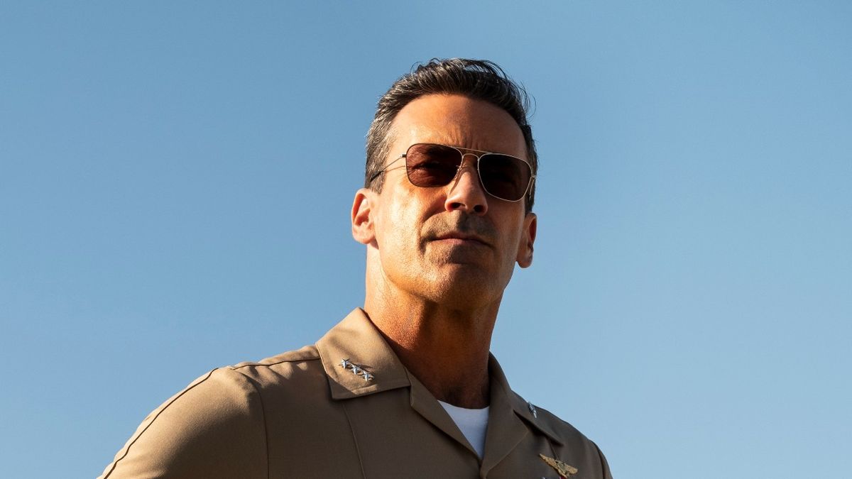 Jon Hamm (Vice Admiral Cyclone) in Top Gun: Maverick