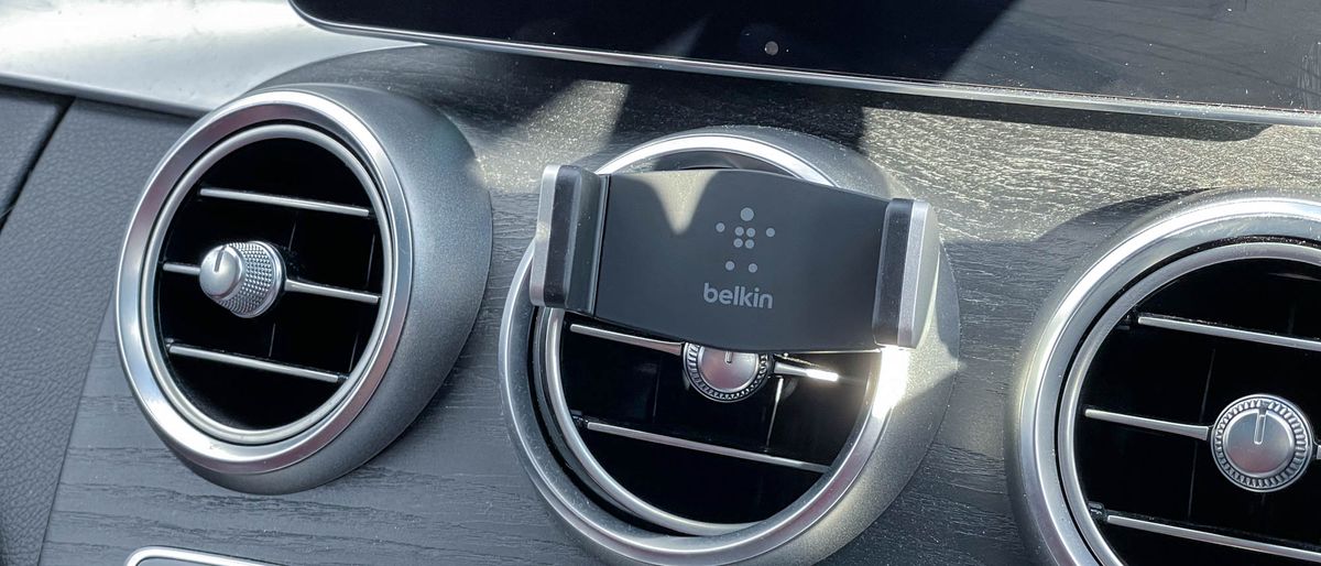 Belkin Car Vent Mount mounted on car dash vent