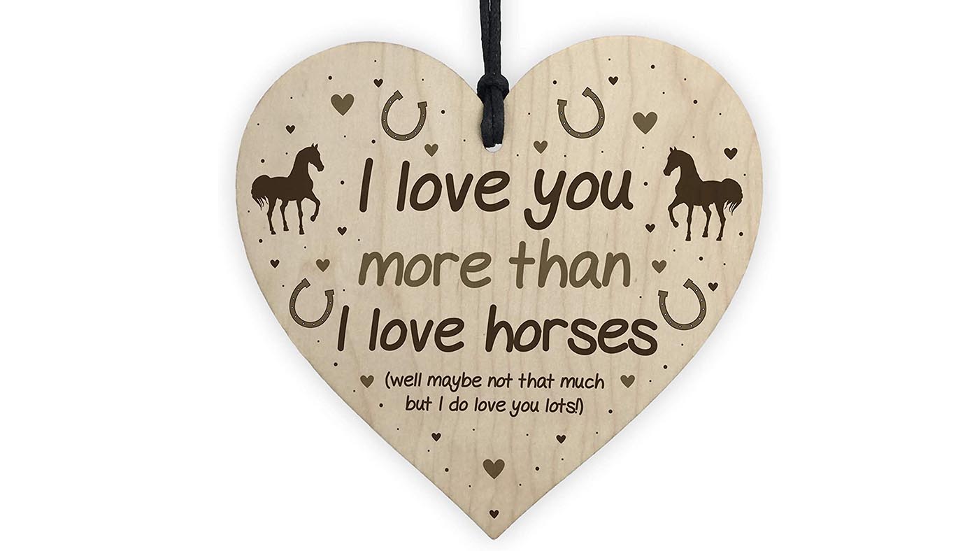 Red Ocean wooden heart horsey valentine's day gifts