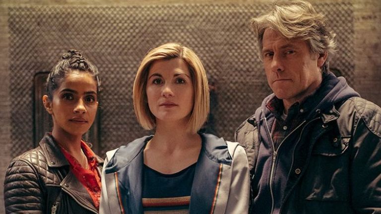 Mandip Gill, Jodie Whitaker and John Bishop in Doctor Who: Flex - season 13