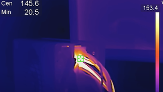 Thermal image of hot RTX 5090 power connecgtor