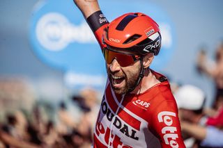 Picture by Zac Williams/SWpix.com- 14/05/2022 - Cycling - Giro D'Italia 2022 Stage 8 - Napoli to Napoli - Italy - Thomas De Gendt, Lotto Soudal.