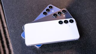 galaxy s25 fe stacked on top of each other