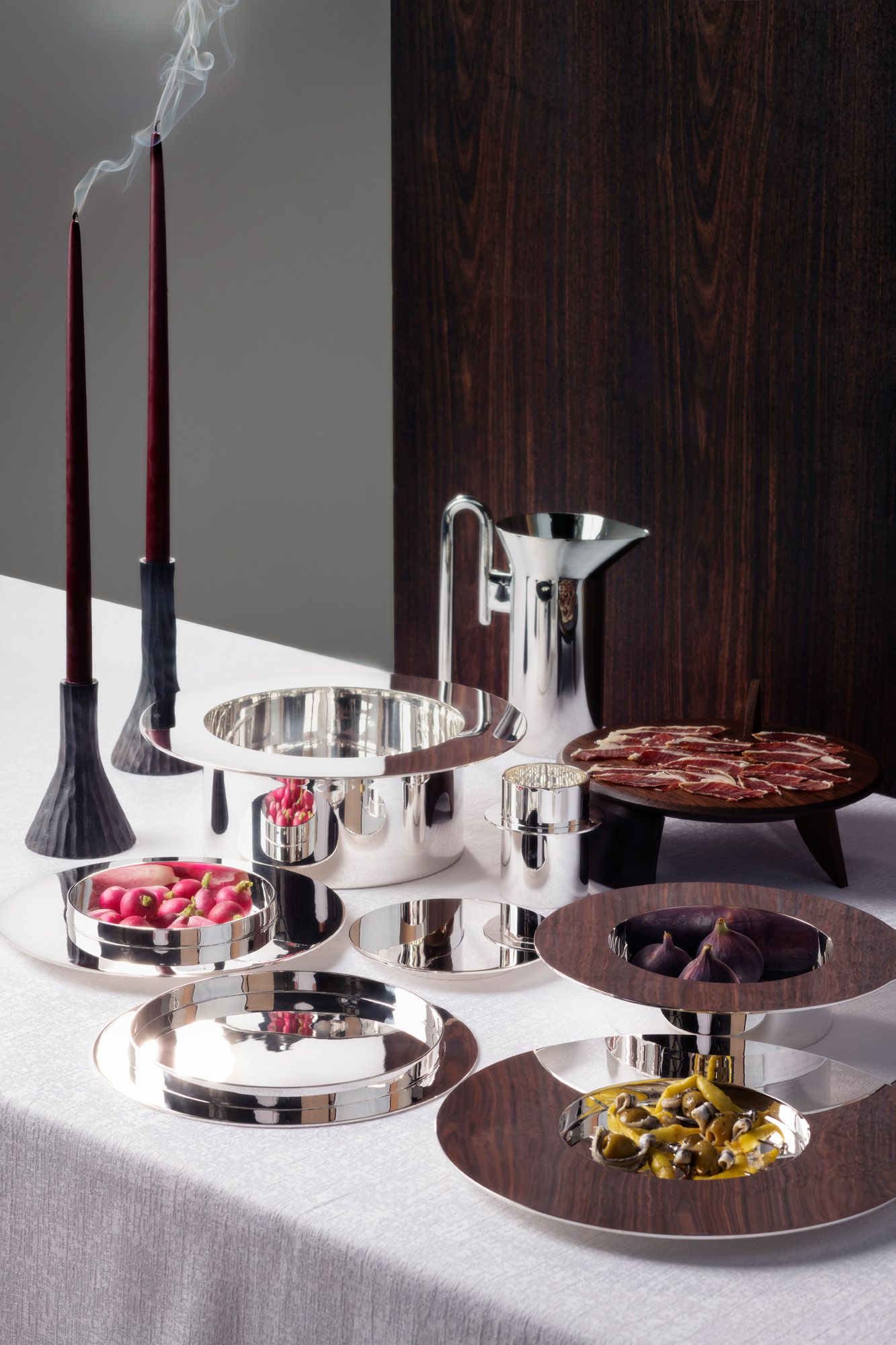 Cocktails and canapés for entertaining