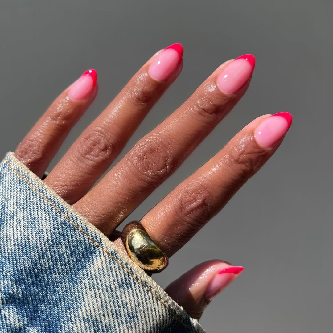 A two-tone pink French manciure.