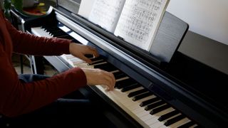 Yamaha CSP-255 review