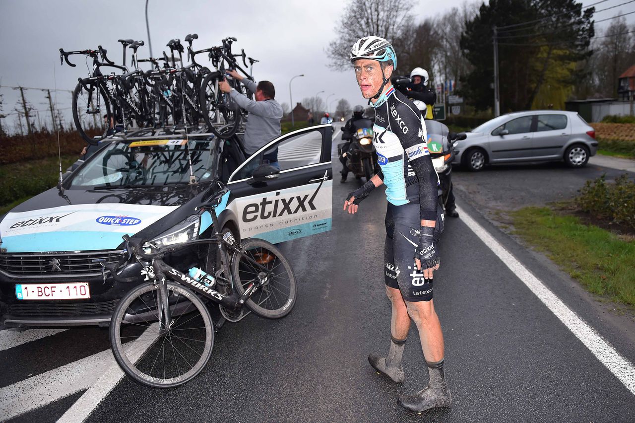 Niki Terpstra (Etixx-Quick Step) rues an untimely flat