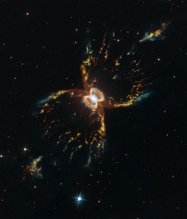 Cosmic Crustacean Makes Great Birthday Card for Hubble's 29th Year