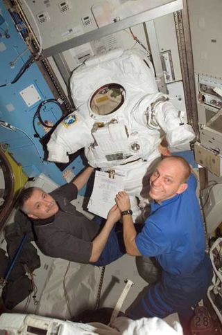 ISS Crew to Toss Space Junk on Spacewalk