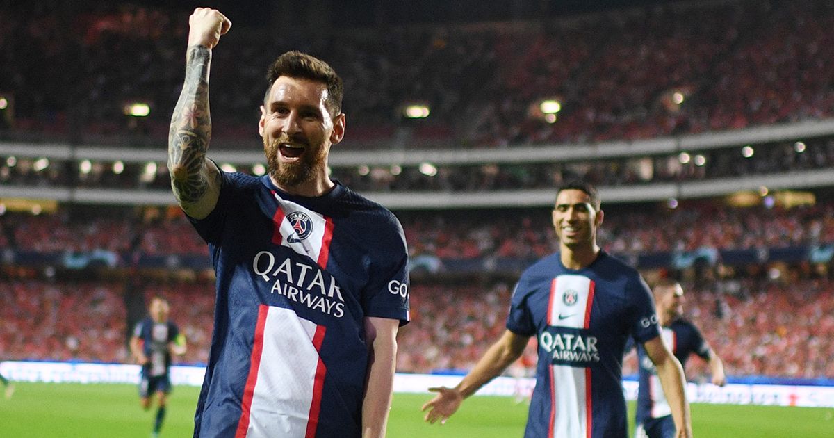 Paris Saint-Germain&#039;s Argentine forward Lionel Messi celebrates scoring the opening goal during the UEFA Champions League 1st round day 3 group H football match between SL Benfica and Paris Saint-Germain, at the Luz stadium in Lisbon on October 5, 2022.