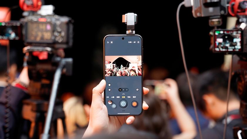 Camera app working on the Honor Robot Phone